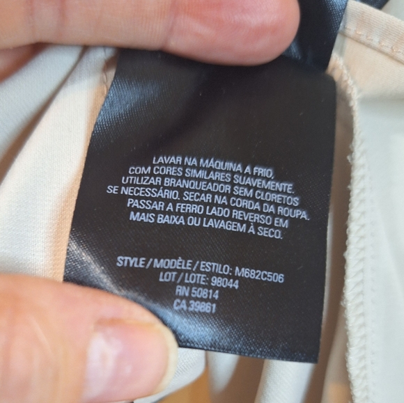 Tahari medium sleeveless taupe and black keyhole blouse - Picture 5 of 7